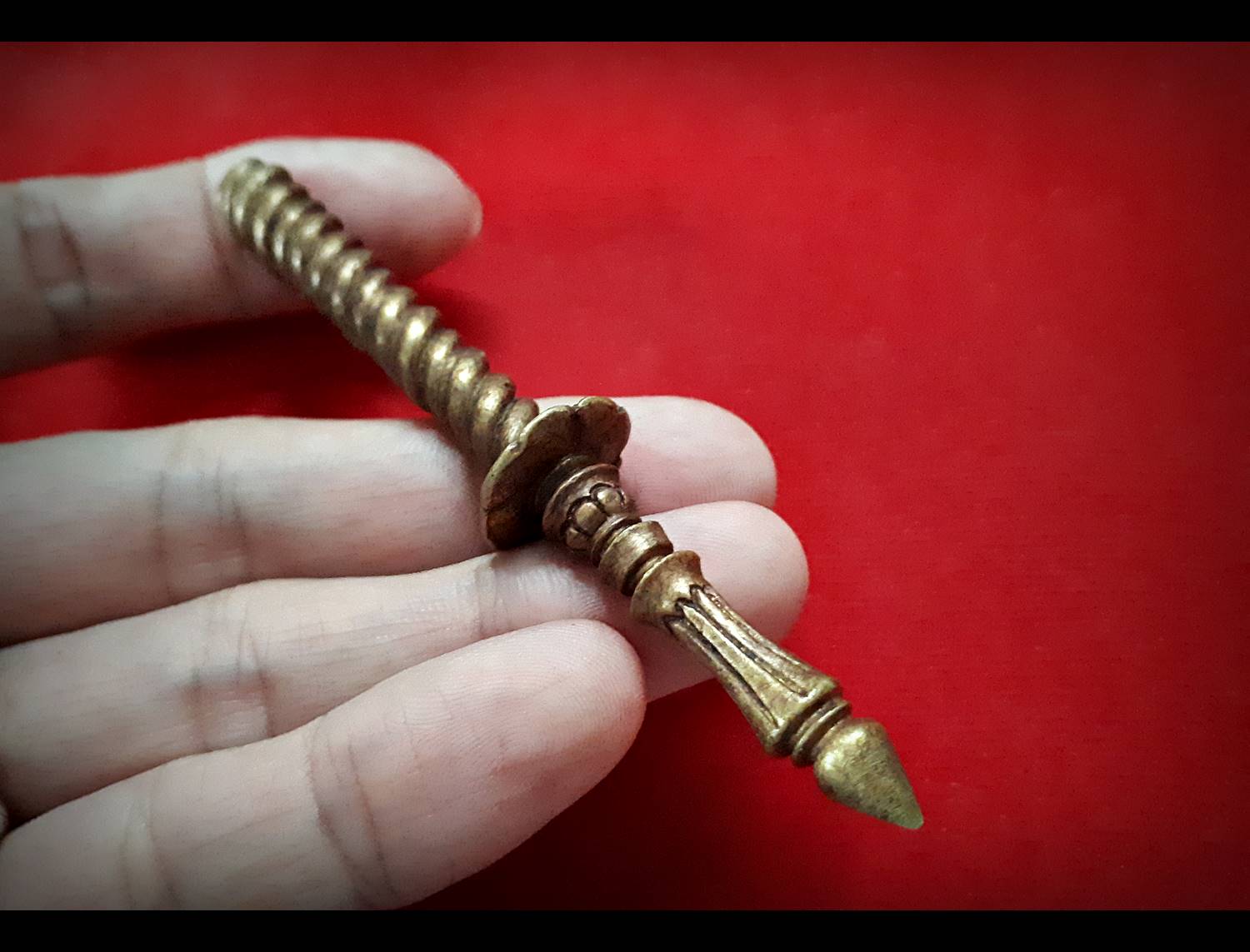 จตุราวุธ (อาวุธของ ท้าวมหาราชทั้งสี่ พลอง กระบอง พระขรรค์ จักร รวมอยู่ในเล่มเดียว) (เข้าพิธีปลุกเสก ยันต์เกราะเพรช เสาร์5 วัดท่าขนุน ปี2562) #รับประกันแท้