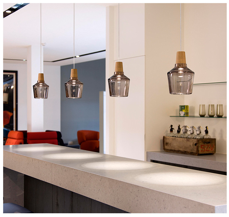 โคมไฟแขวนเพดานโป๊ะแก้วหัวไม้ [BYG-0014]