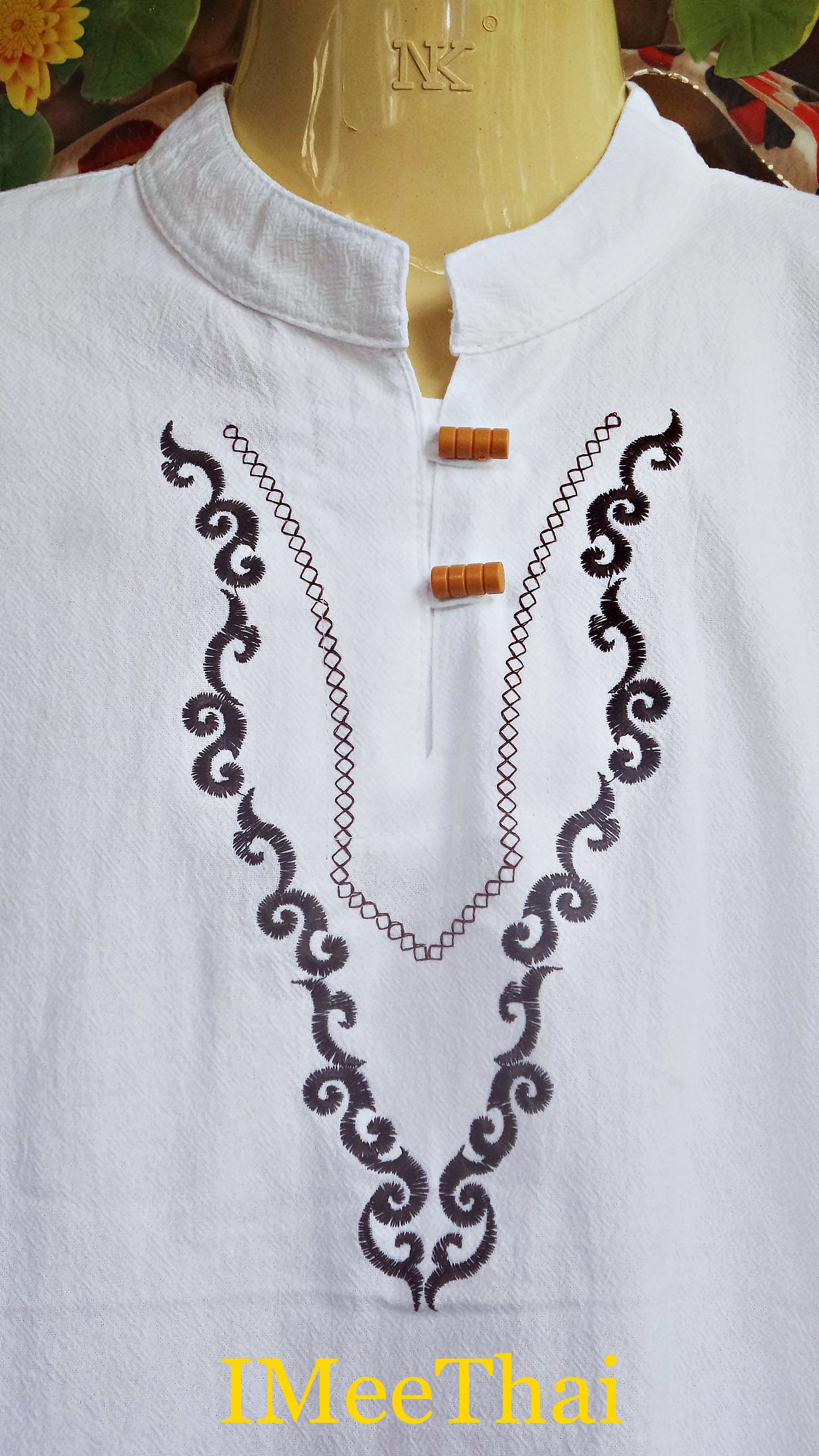 เสื้อ ลายไทย กนก ผ้าฝ้าย สีขาวแขนยาว