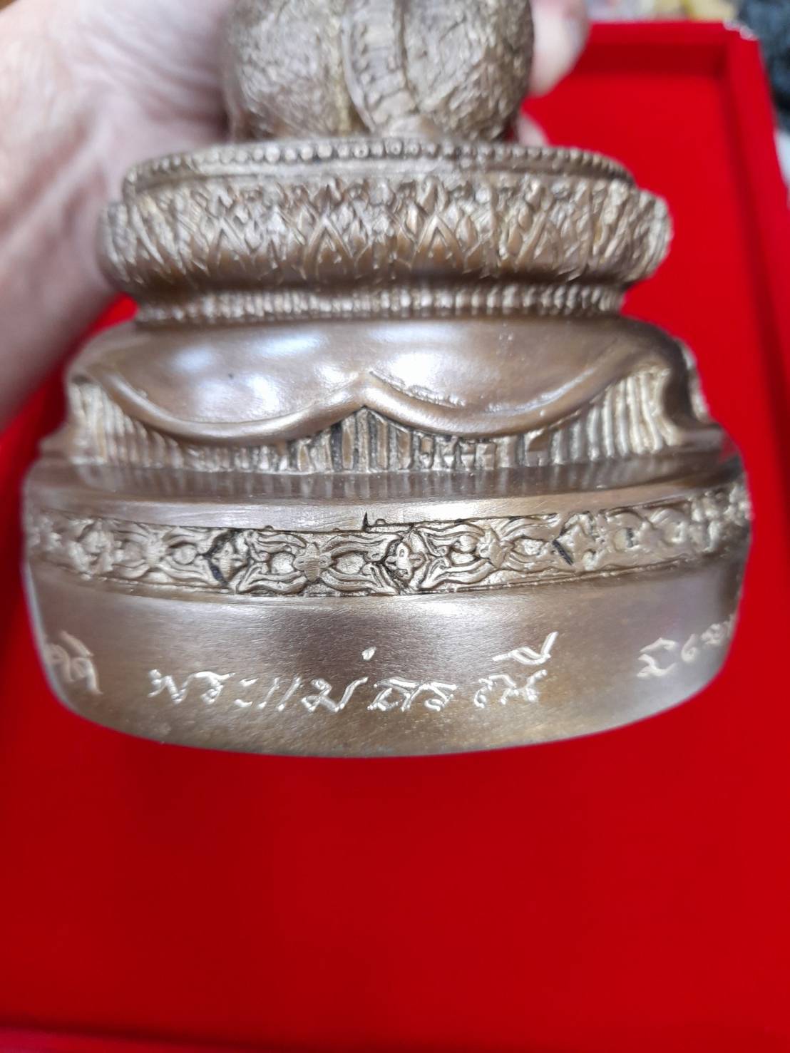 รูปหล่อ พระแม่ธรณี เนื้อทองเหลือง (เข้าพิธีปลุกเสกแล้ว)ปี2546