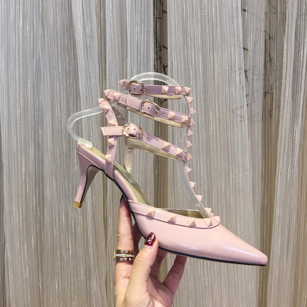 รองเท้า valen rockstud ankle strap หนังแท้ หนังด้าน size 34-42 พื้นยาง 2990 พื้นหนัง 3500