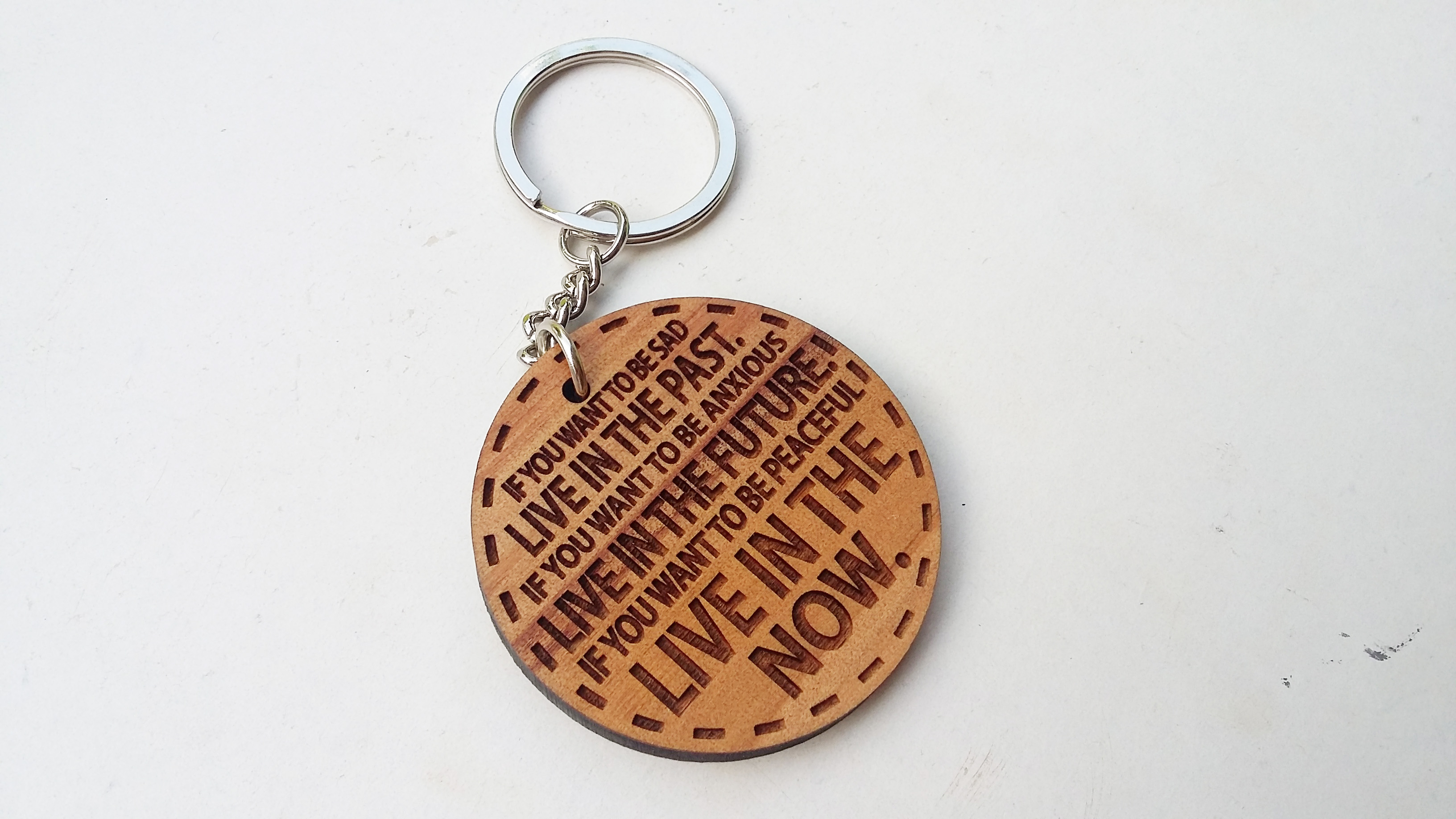 พวงกุญแจไม้ พวงกุญแจไม้ใส่ข้อความ