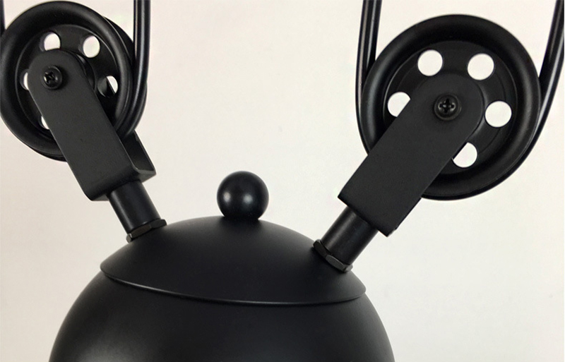 โคมไฟแขวนเพดานลูกรอกแบบย้อนยุควินเทจ 3 หัวสีดำ [Model 5049]