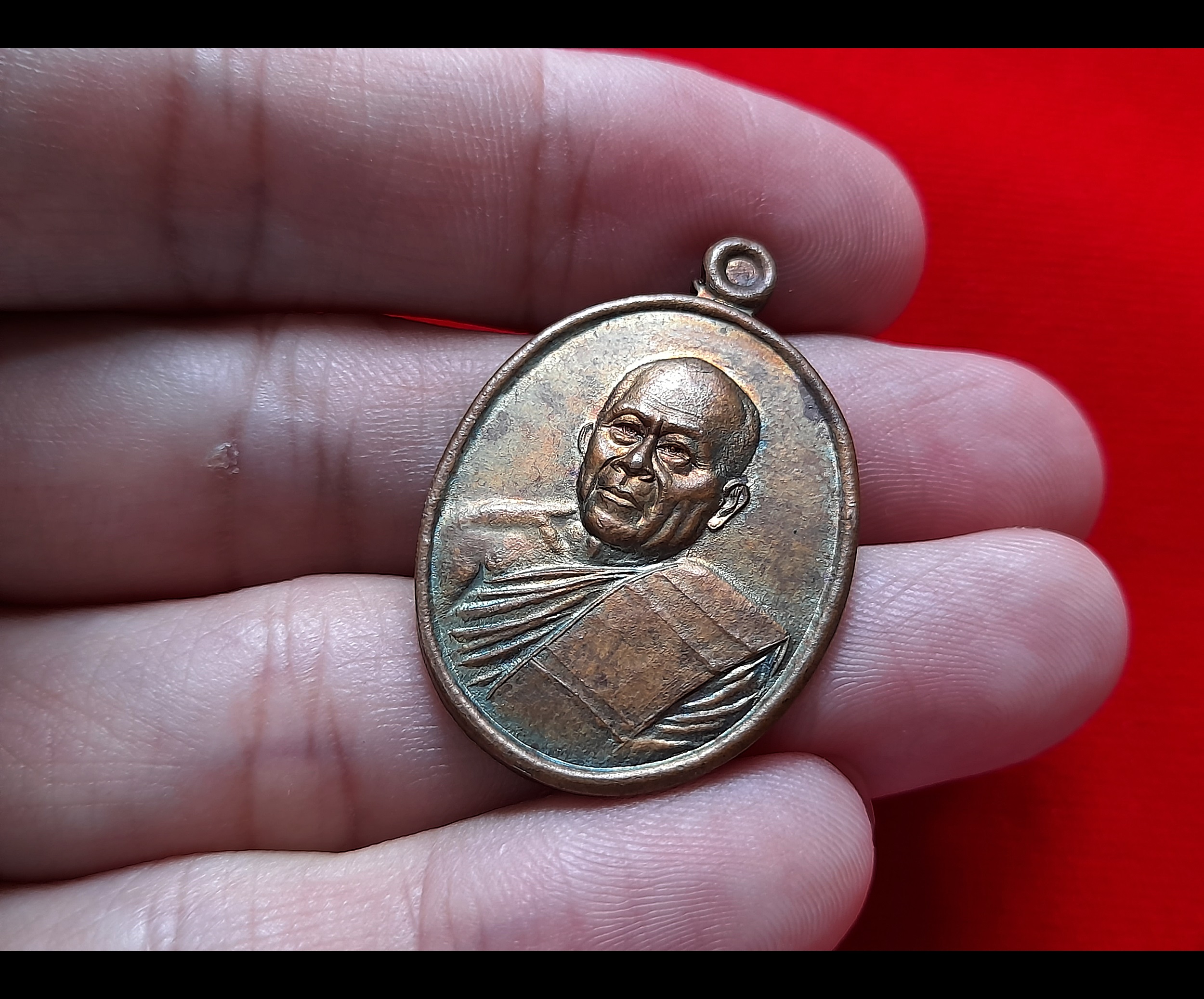 เหรียญ หลวงพ่อยงยุทธ วัดเขาไม้แดง จ.ชลบุรี หลังยันต์นะพรชัย เนื้อทองแดง ปี2540-2541 #รับประกันแท้และทัน