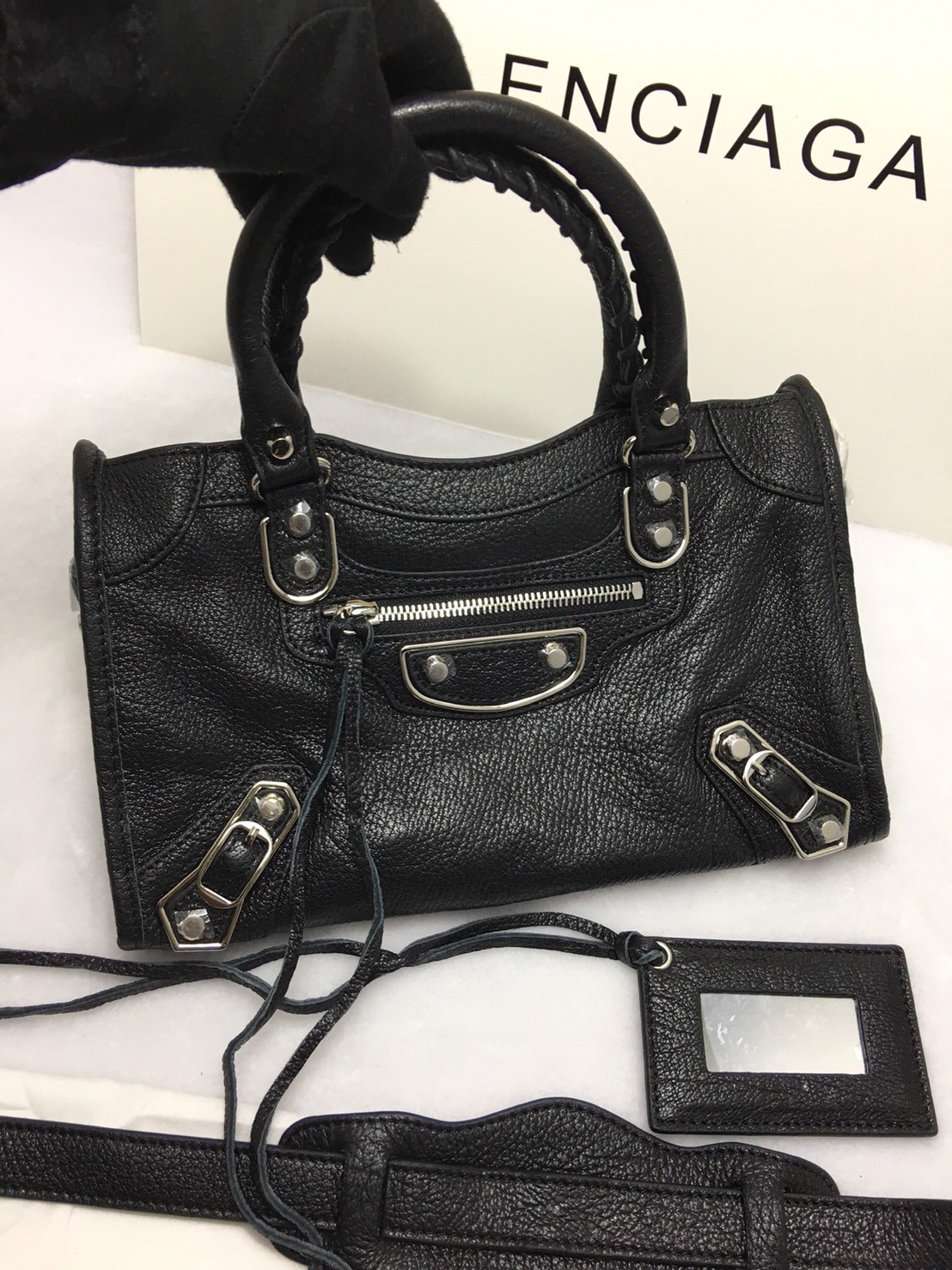 กระเป๋า balen classic city small bag 11 นิ้ว หนังด้าน