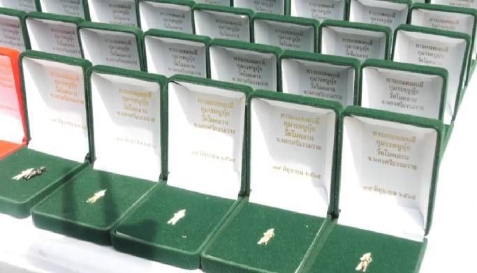 กุมาร หนูนุ้ย (ขนาดพกพา มีกำไลที่ข้อมือ) พิธีใหญ่ รุ่นแรก วัดโมคลาน จ.นครศรีธรรมราช ปี2565 เนื้อโลหะบรอนซ์รมดำ งานระดับจิ้วเวอร์รี่ #รับประกันแท้ - (สมนาคุณของแถมพิเศษเสกในพิธี ลูกปัดมหาเสน่ห์+ดอกบานไม่รู้โรย)