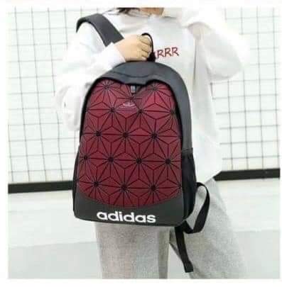 Adidas Originals 3D Backpack (แอดไลน์ก่อนสั่งซื้อ)