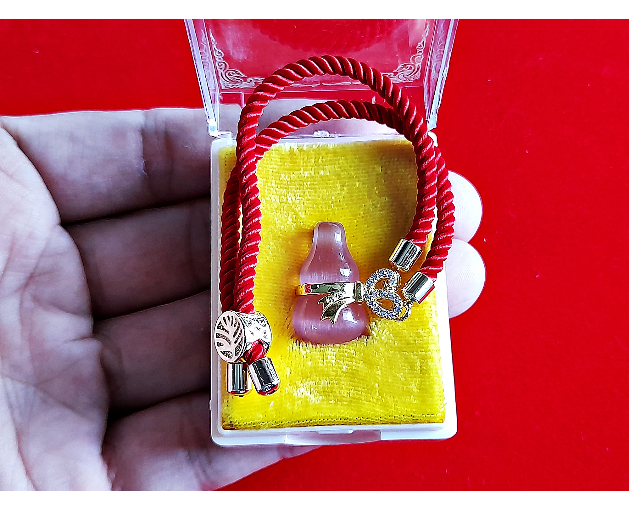 น้ำเต้า (สีชมพู) วัดปากน้ำภาษีเจริญ พร้อมเชือกร้อยข้อมือ - ปลุกเสก โดยวิชาธรรมกายสายหลวงพ่อสด #รับประกันแท้