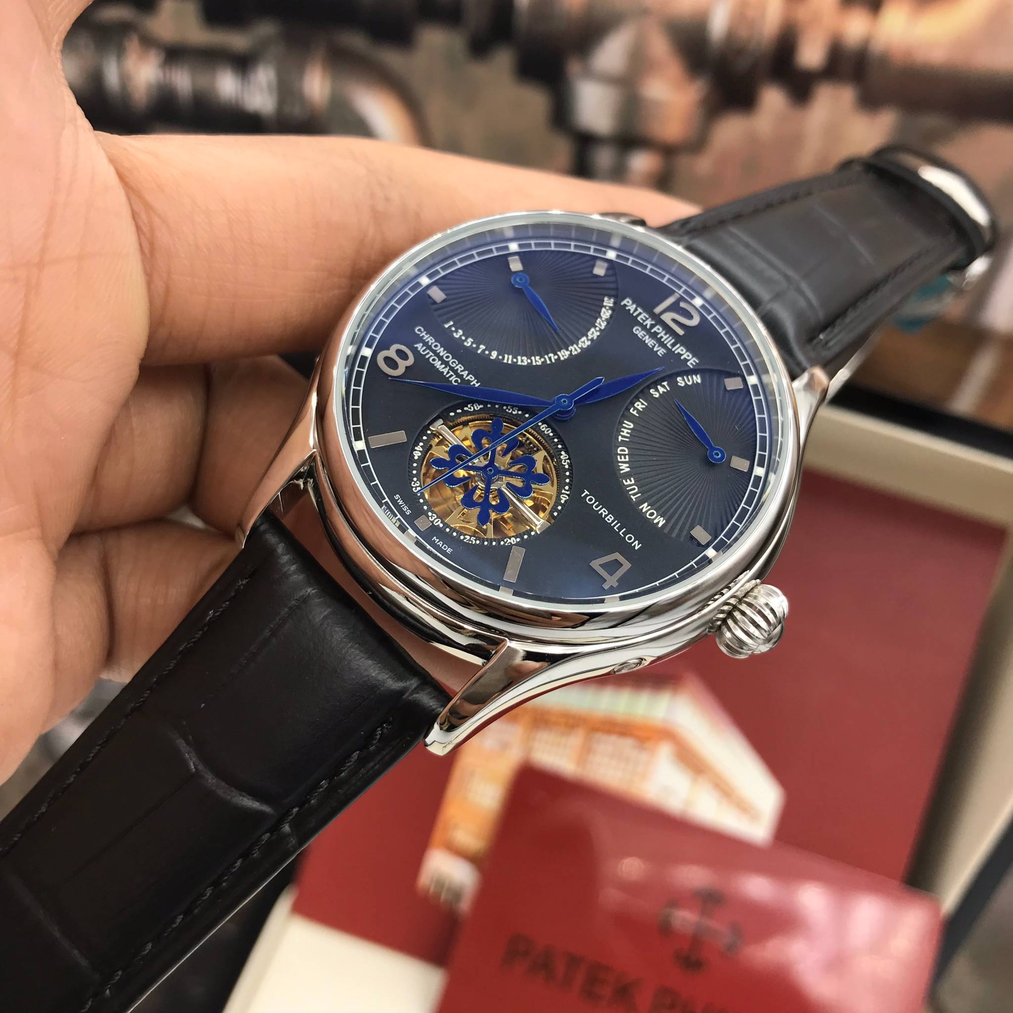 นาฬิกา Patek Philippe สีเงิน หน้าดำ งานเกรด Top Mirror Swiss สายหนังดำ