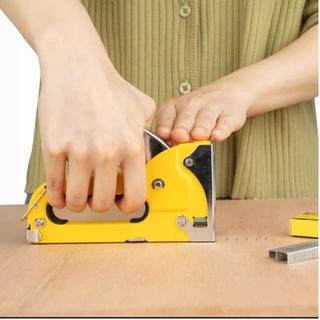 HOTAK เครื่องยิงแม็ก แม็กซ์ยิงบอร์ด แม๊กยิงไม้ตัวใหญ่ Stappleสแตปเปิ้ลยิงบอร์ด สำหรับงานหนักพร้อมลูกแม๊กซ์1กล่อง