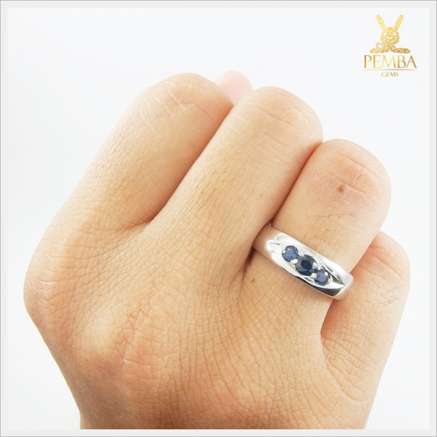 แหวนไพลินแท้ เงินแท้925 ชุบทองคำขาว เท่อย่างมีสไตล์