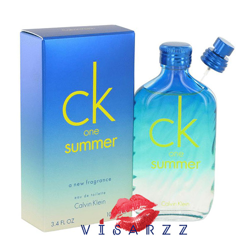 CK One Summer 2018 EDT 100mL น้ำหอมในตระกูล unisex ที่ใช้ได้ทั้งผู้ชายและผู้หญิง ให้กลิ่นหอมในสไตล์ซิตรัส สื่อถึงพลังความร้อนของทะเลทราย เปิดตัวกลิ่นหอมด้วยกลิ่นของมะนาว, เลม่อน และแตงกวา ตามด้วยกลิ่นกลางอย่าง peppers และขิง