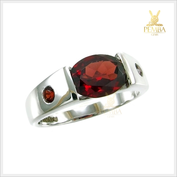 แหวนโกเมนแท้ เงินแท้925 ชุบทองคำขาว ดูดีมีสไตล์ แหวนพลอยแท้