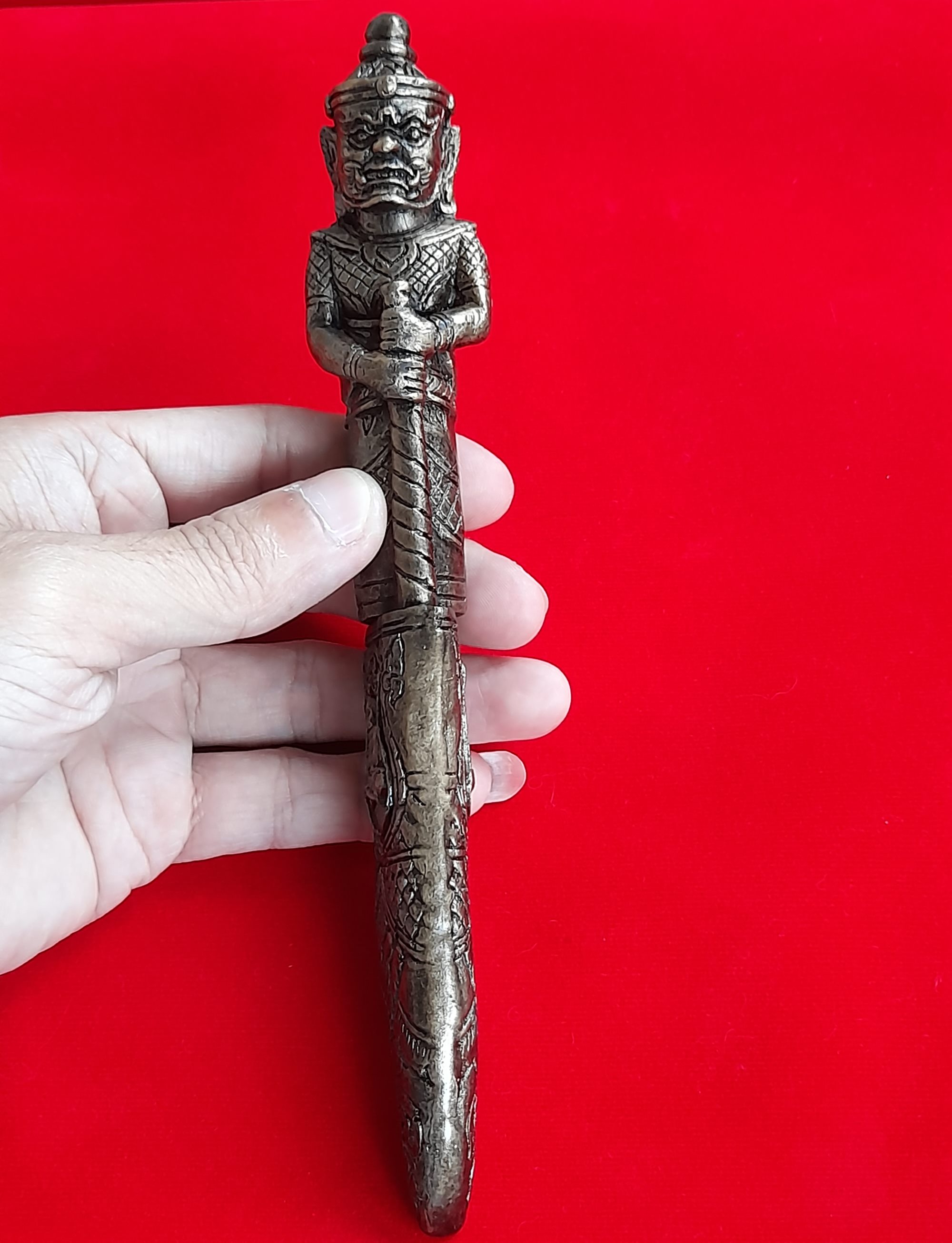 มีดหมอ เหล็กน้ำพี้ หัวด้าม-ท้าวเวสสุวรรณ (ปลอกและด้ามทำจากผงเหล็กน้ำพี้ผสมเลซิล) สร้าง999เล่ม ปี2562 #รับประกันแท้ - หลวงปู่หมุน วัดบ้านจาน