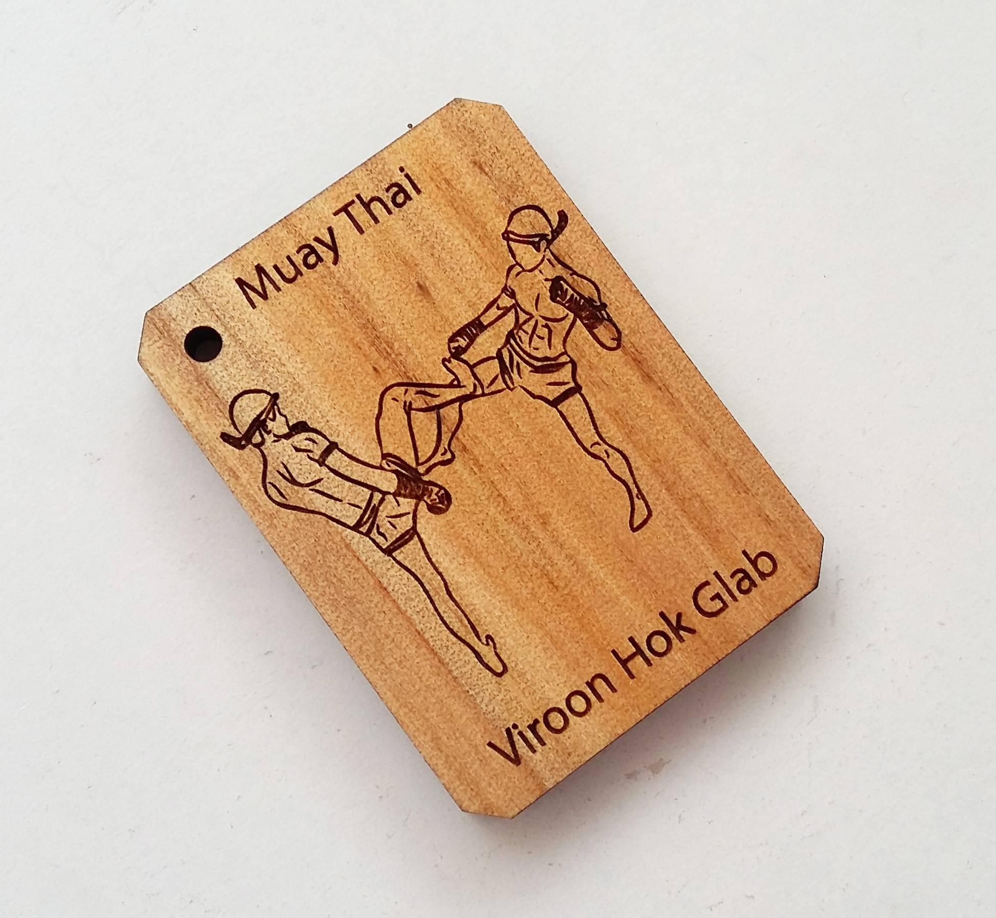 พวงกุญแจไม้แกะสลัก แม่ไม้มวยไทย-วิรุณหกกลับ