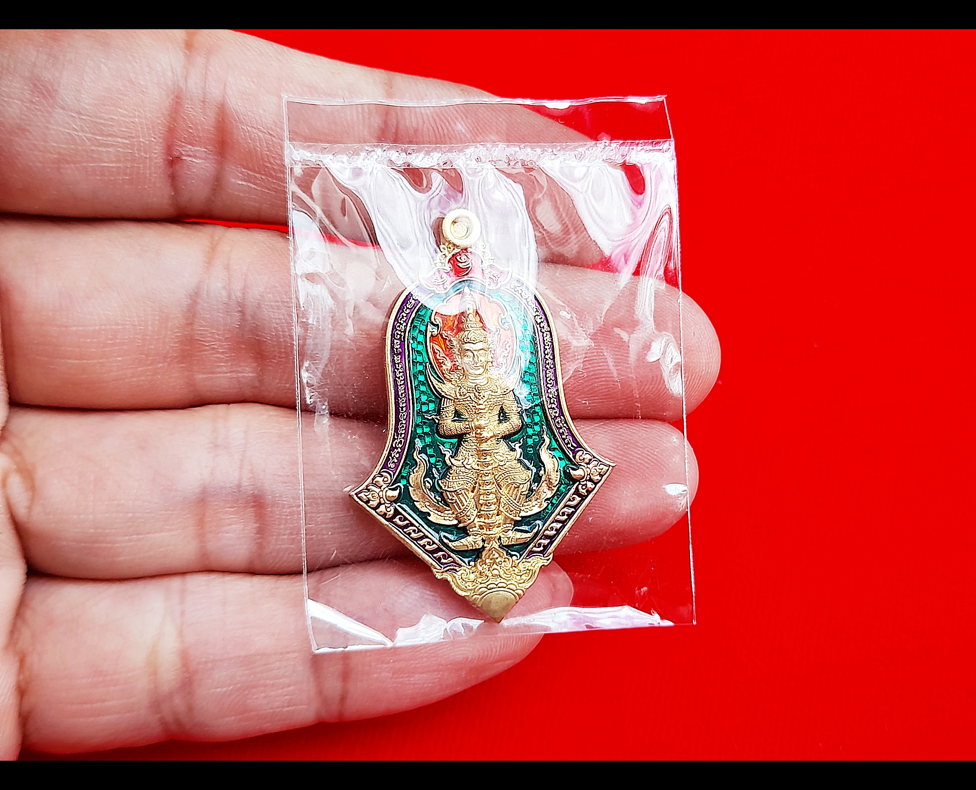 เหรียญท้าวเวสสุวรรณ ปางหน้าเทพบุตร หลังยันต์เกราะเพรช(ตอกโค็ดเจดีย์ ตอกเลขไทย รันเลข สลักนาม หลวงพ่อเล็ก วัดท่าขนุน และยันต์ต่างๆ) เนื้อทองทิพย์ลงยาเขียว ปี2564 #รับประกันแท้ - หลวงพ่อเล็ก วัดท่าขนุน ปลุกเสกเดี่ยว (ณ อุโบสถ วัดท่าขนุน)