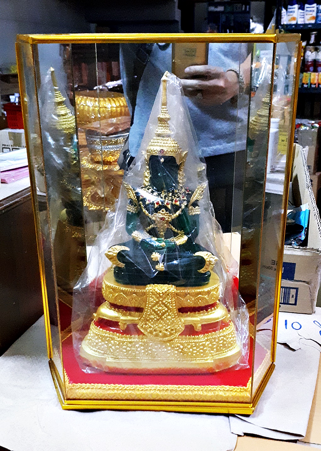 ตู้ครอบแก้วกระจก ทรงหกเหลี่ยม ใส่ครอบ วัตถุมงคล พระบุชา (ขายปลีก ขายส่ง)