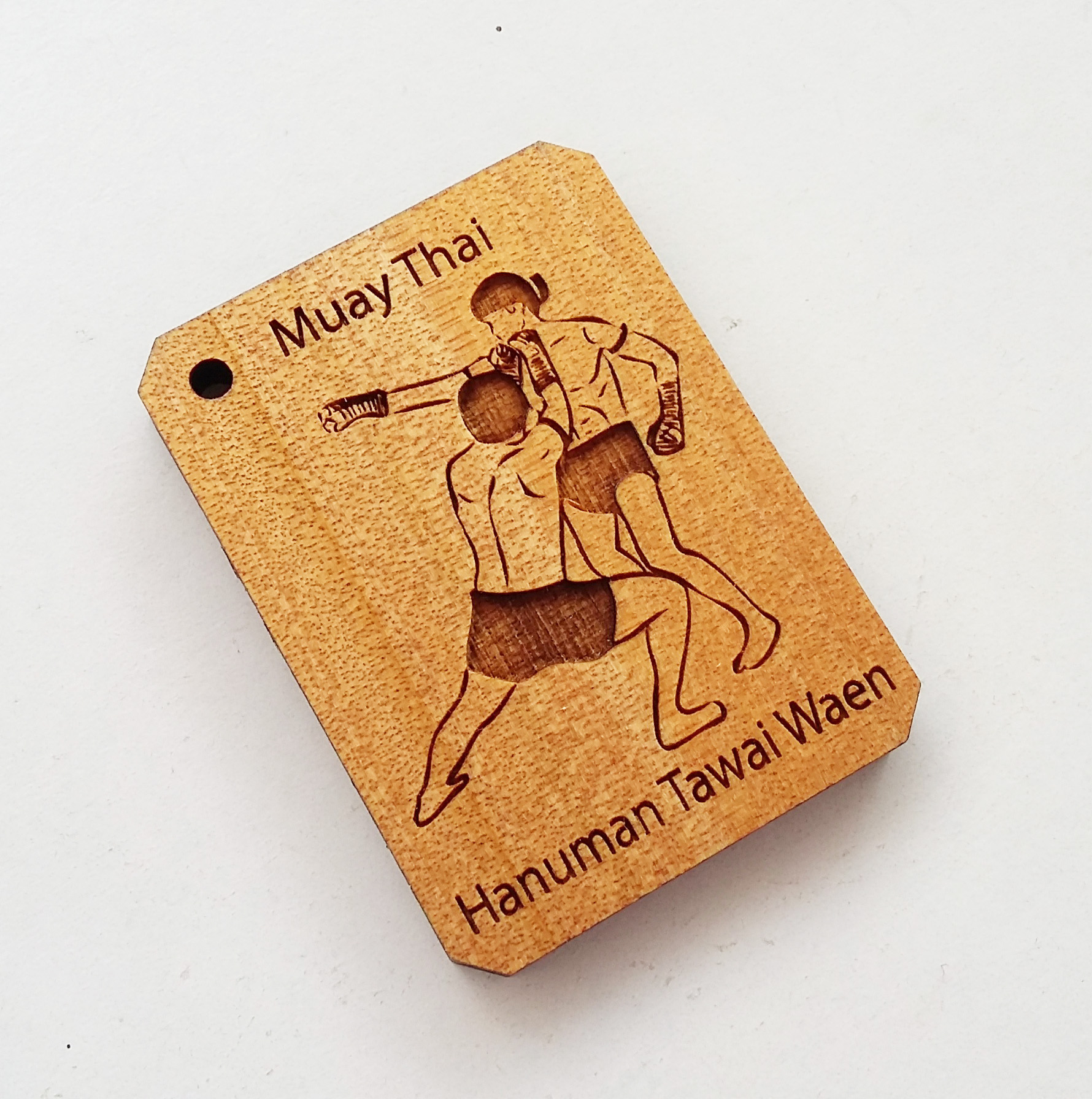 พวงกุญแจไม้แกะสลัก แม่ไม้มวยไทย-หนุมานถวายแหวน