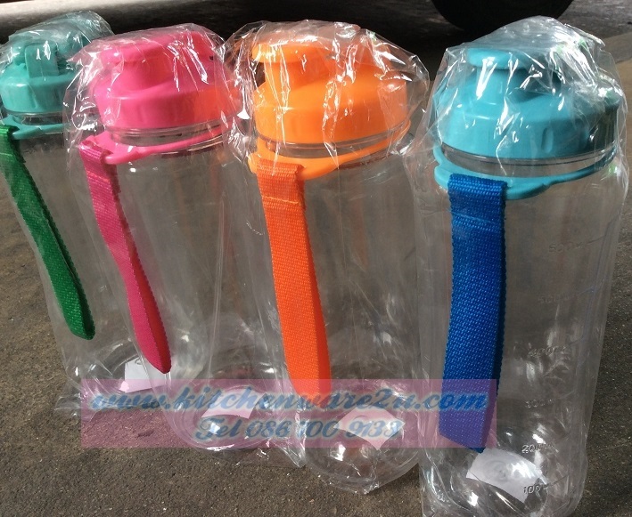 P07084 ขวดน้ำ 0.6 ลิตร (7.8*7.8*21.5 cm) แฮนดี้ พรีเมี่ยม No.1037 ราคาส่งต่อ 1 โหล:12 ใบ