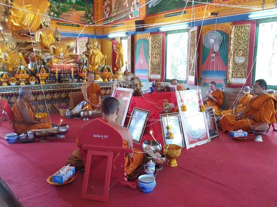 มีดหมอ (มีดลูกพราห์ม) ใบเหล็กดามัสกัส (เหล็กลาย ขึ้นรูปตีเหล็กด้วยโลหะอาถรรพ์ ตีเหล็ก 300ชั้น งานทำมือ) (ยาว9นิ้ว) ปี2563 #รับประกันแท้ - หลวงพ่อเล็ก วัดท่าขนุน