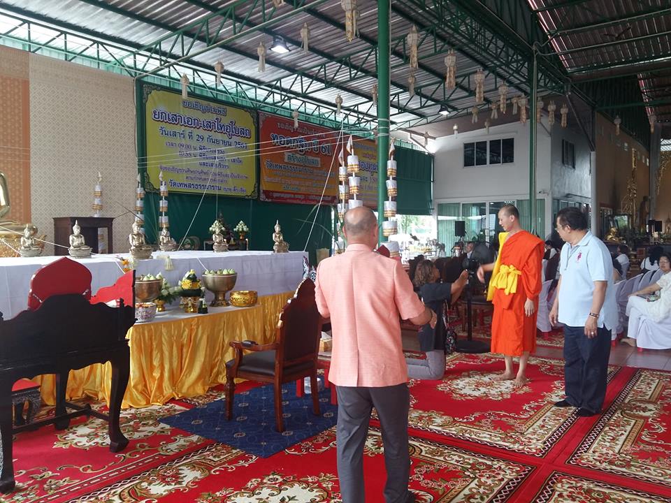 รูปหล่อ หลวงพ่อหายโศก(พระหายโศก) (ขนาดบูชา หน้าตัก9นิ้ว) เนื้อทองเหลืองปัดเงา ปี2561