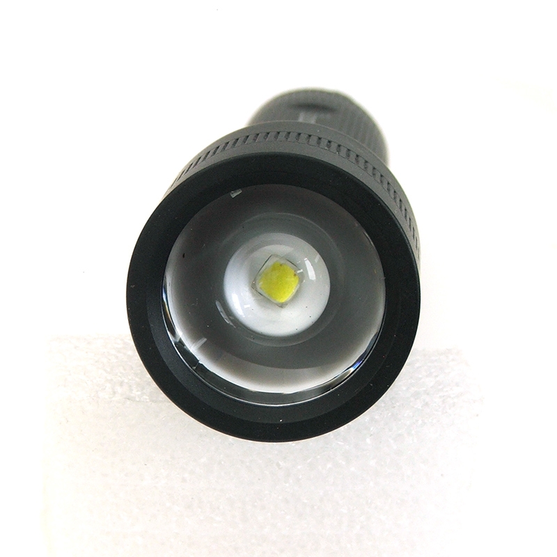 ไฟฉาย Luxnwatts Z01 Zoom Flashlight XP-L led tactical flashlight 800LM 5Mode (1*18650)