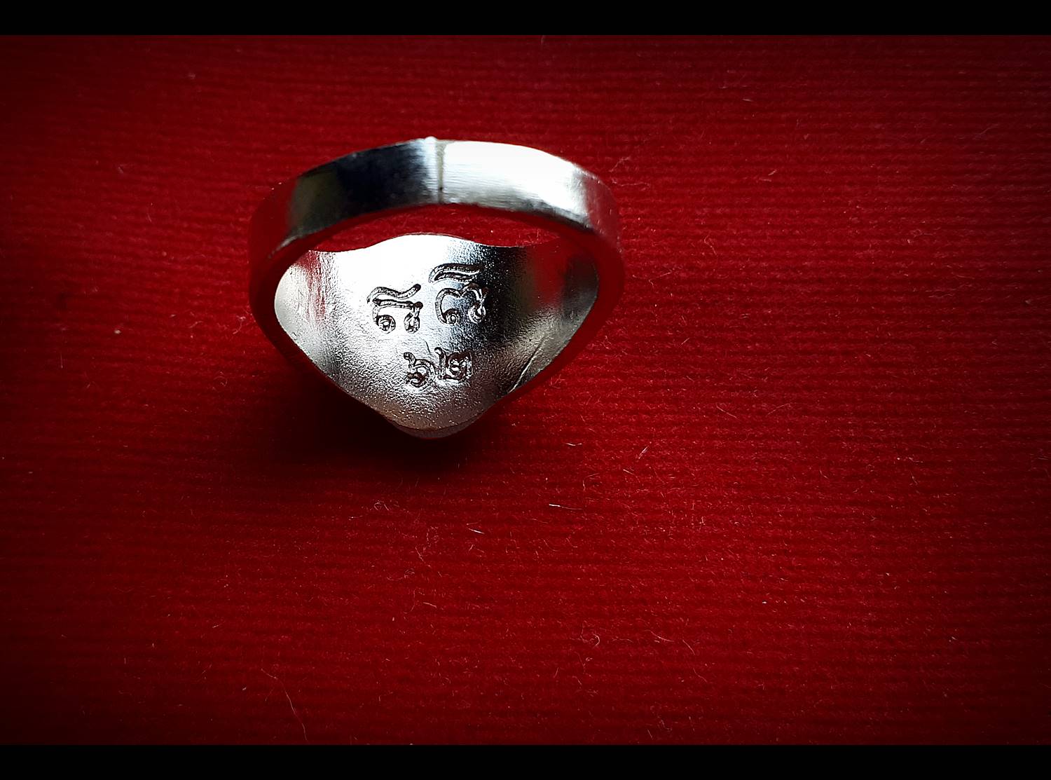 แหวนยันต์(นะสาริกาตัวเมีย) หลวงพ่อกวย วัดโฆสิตาราม(วัดบ้านแค) เนื้ออัลปาก้า ปี2562 #รับประกันแท้