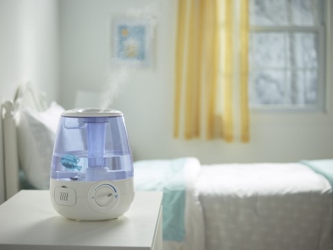 เครื่องสร้างความชื้นพร้อมพ่นไอระเหย Vicks Filter Free Cool Mist Humidifier