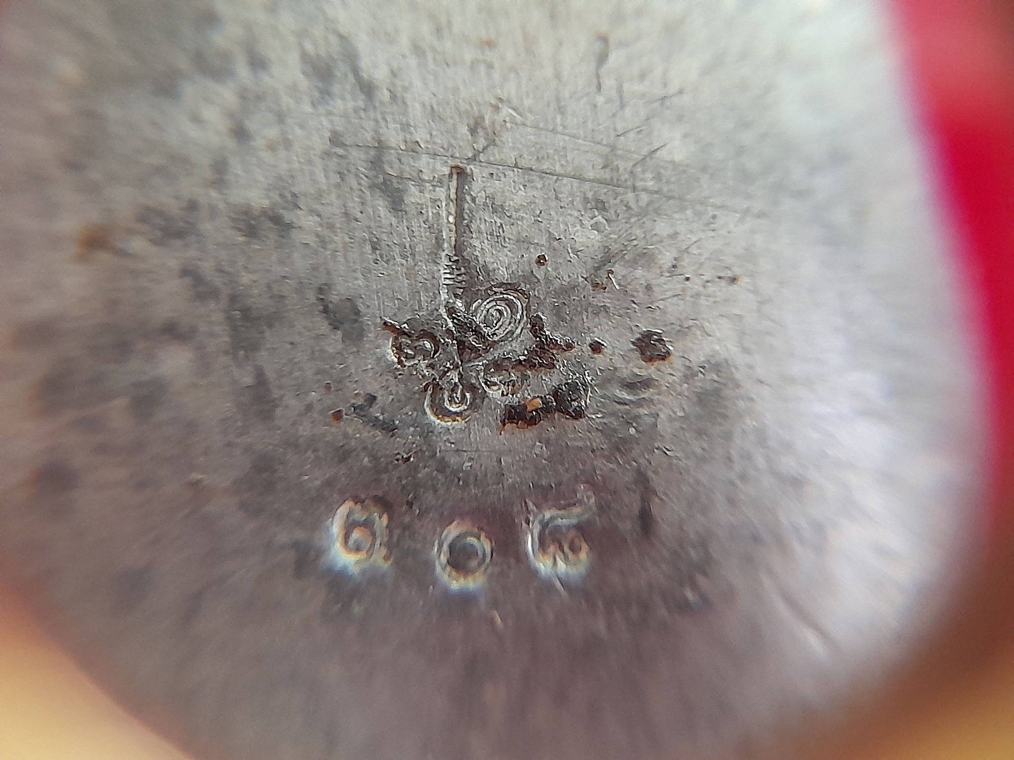 เบี้ยแก้ เล็ก บรรจุปรอทตำราวิชา หลังตอกโค็ด ตอกเลข #รับประกันแท้ - พระอาจารย์สุริยัณ วัดป่าฉัพพรรณรังสี จ.ชัยภูมิ