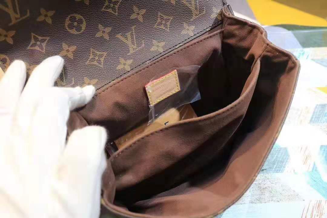 กระเป๋า lv metis 10 นิ้ว