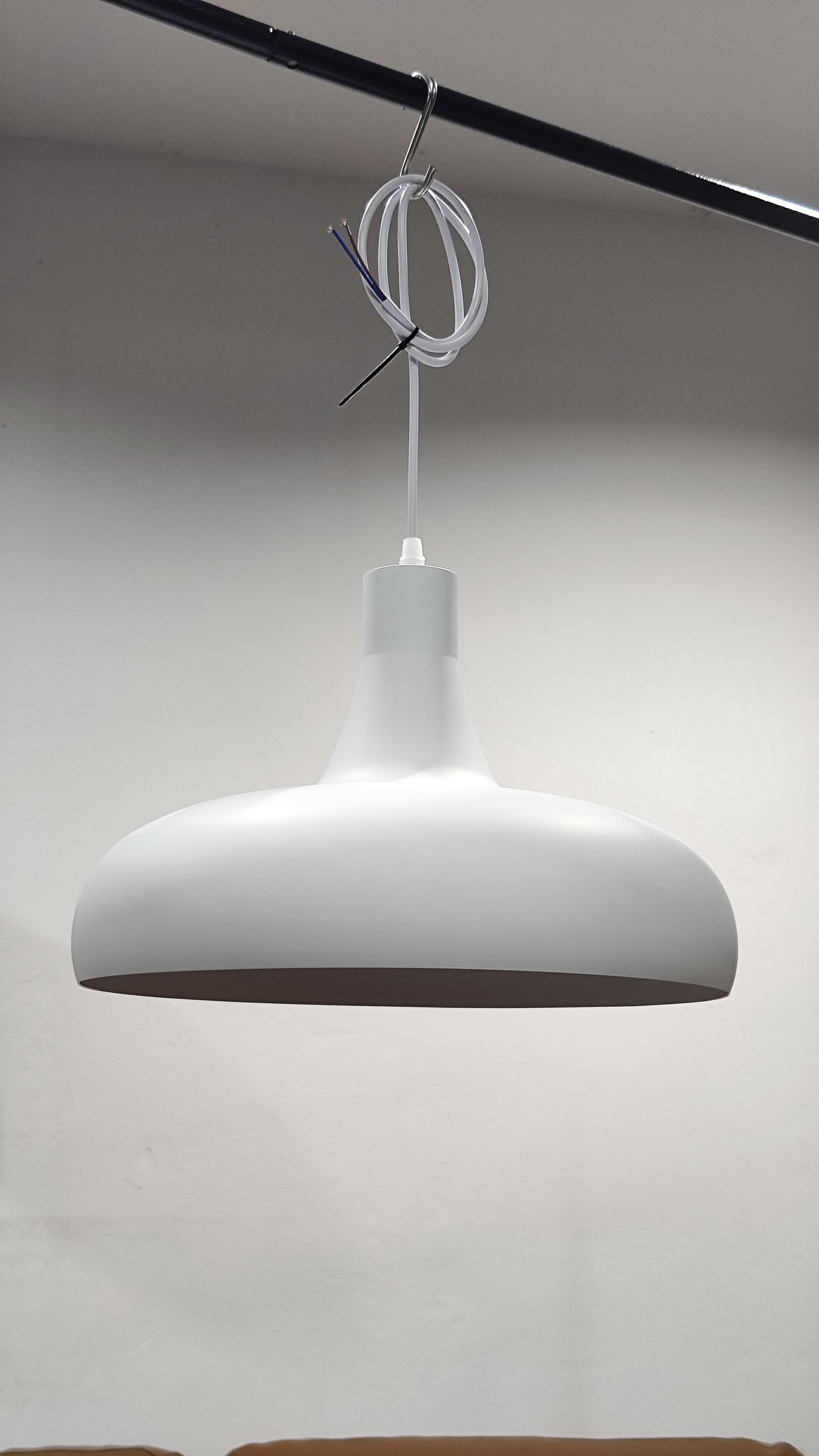 โคมไฟแขวนเพดานสไตล์โมเดิร์น กว้าง 37cm [KMQ020-A-37]