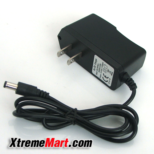 เครื่องชาร์จแบตเตอรี่สำหรับ ไฟฉายติดจักรยาน SolarStorm X2,X3