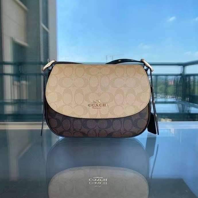 Coach CB898 Macie Saddle Bag In Blocked Signature Canvas (แอดไลน์ก่อนสั่งซื้อ)