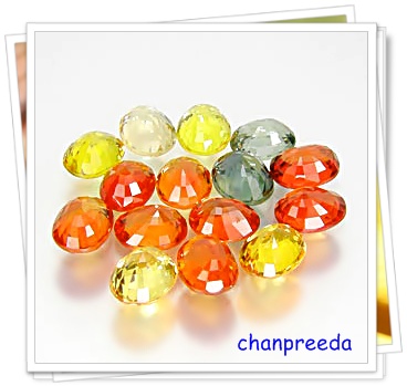 พลอยสีแฟนซี รูปไข่ ขนาด 5x4 มิล น้ำหนัก 6.99 กะรัต จำนวน 15 เม็ด เนื้อสะอาดมองตาเปล่าไม่มีตำหนิ ไฟดี เจียรไนสวย รูปร่างสวย มีสีโทนแดงส้ม 8 เม็ด