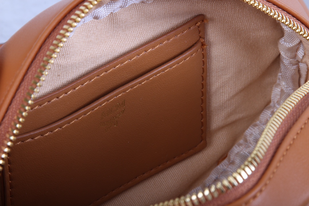 กระเป๋า mcm คาดอก คาดเอว 18cm