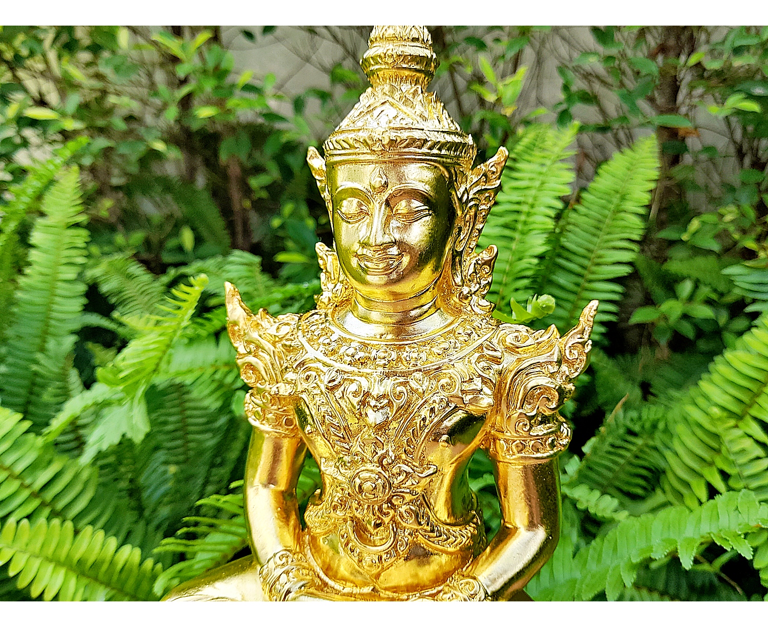 รูปหล่อ สมเด็จองค์ปฐม (พระพุทธรูป หลวงพ่อทองคำ ปางพระแก้วมรกต ทรงเครื่องพระจักรพรรดิ) (ขนาดพระบูชา หน้าตัก5นิ้ว) เนื้อโลหะทองเหลือง ปิดทองแท้ ปี2562 #รับประกันแท้ - หลวงพ่อเล็ก วัดท่าขนุน