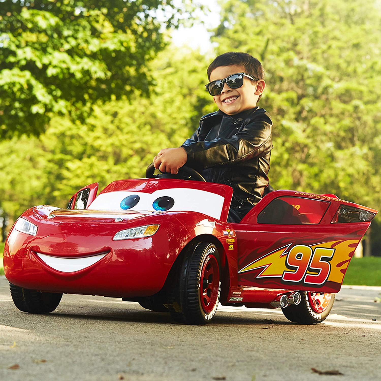 รถแบตเตอรี่สุดเท่ห์สำหรับเด็ก Huffy Disney Cars 3 Lightning McQueen 6V Battery-Powered Ride-On