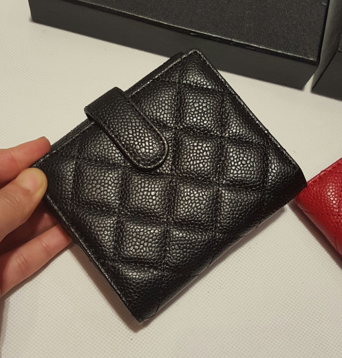 กระเป๋าสตางค์ cn caviar wallet สีดำและแดง ใบสั้น ใส่แบงค์ได้