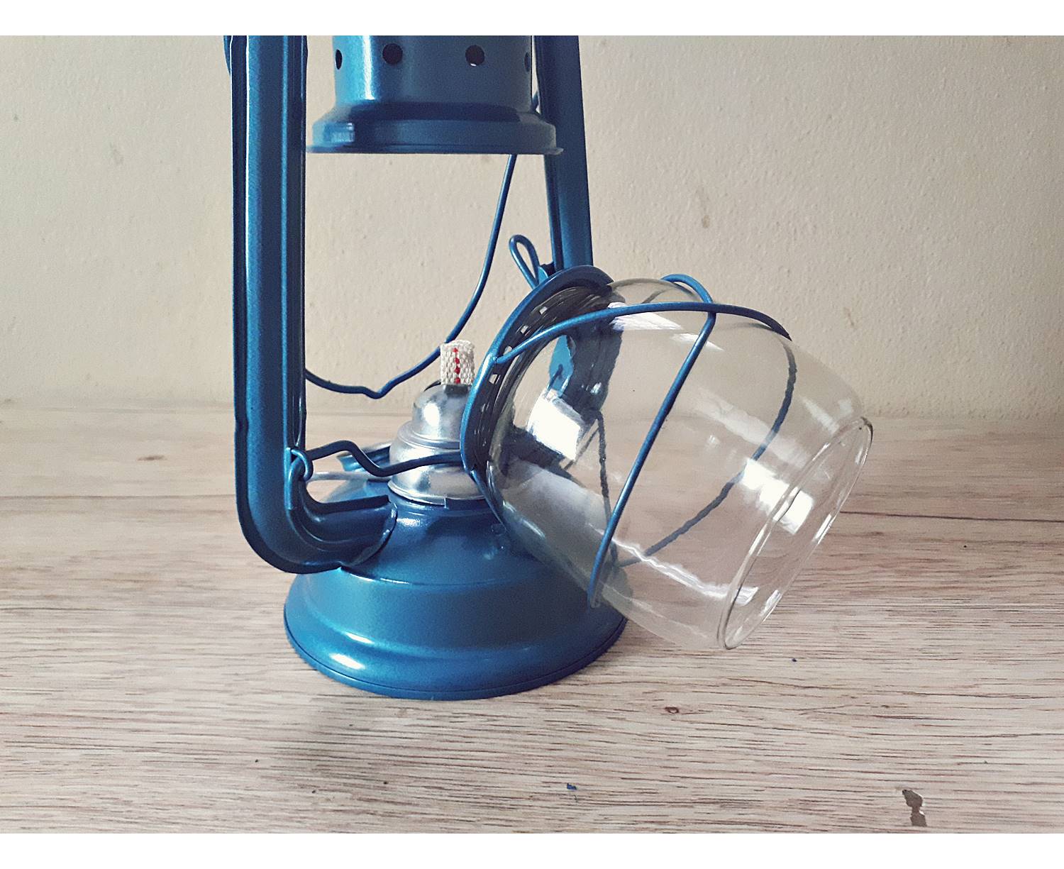 ตะเกียงเจ้าพายุ (ตะเกียงน้ำมันโบราณ ใช้งานได้จริง) - ขนาดใหญ่ (สูง9.5นิ้ว กว้าง6.5นิ้ว)