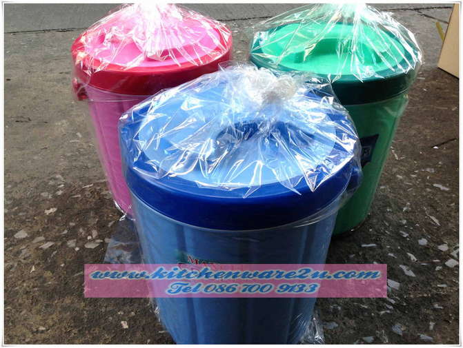 P03264 กระติกน้ำ 4.5 ลิตร (22.5*22.5*27.5 cm) No.593 เกรดเอ ราคาส่งต่อ 1 โหล; 12 ใบ:เฉลี่ย 110 บต่อใบ