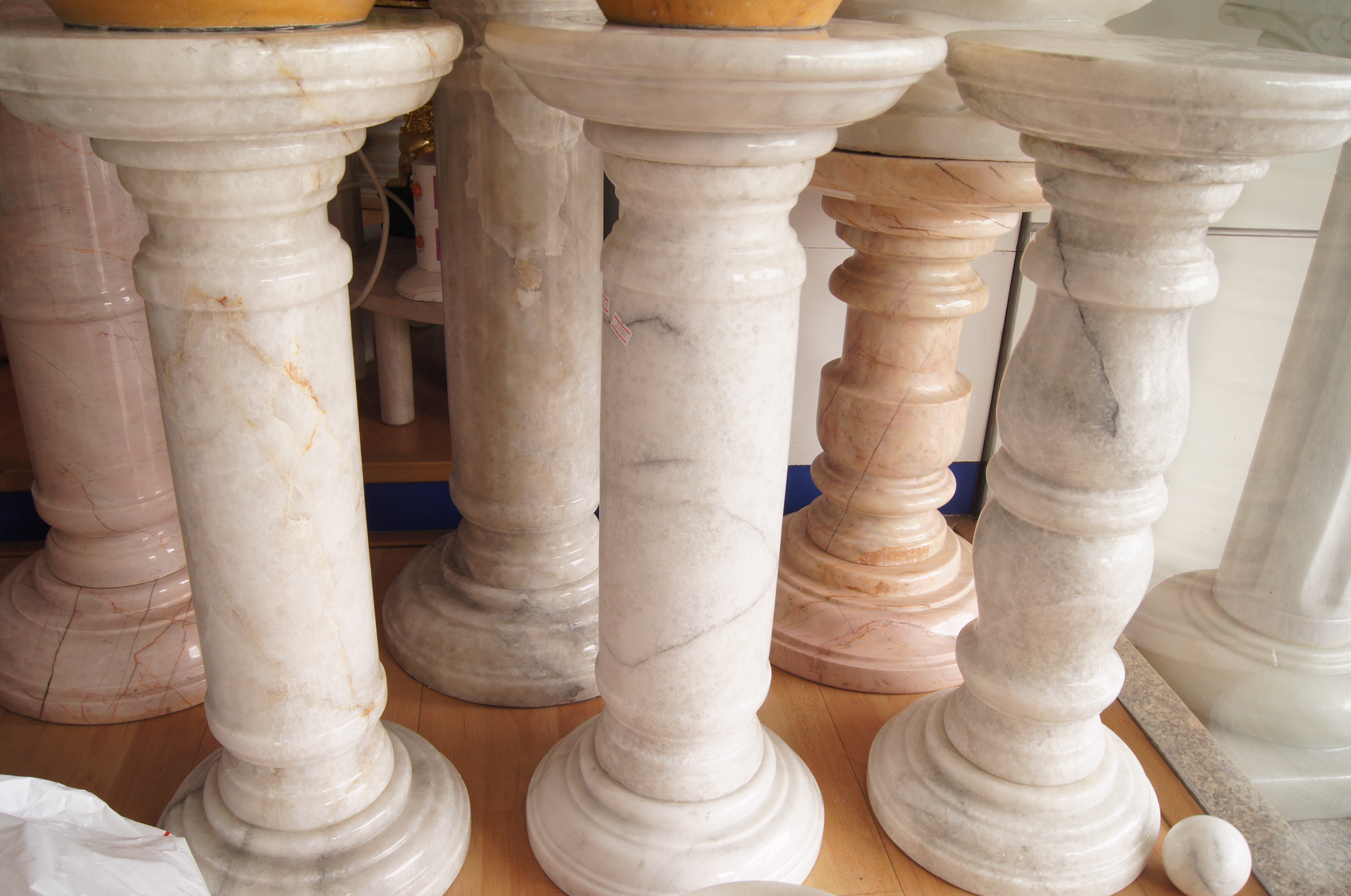 เสาโชว์หินอ่อน ขนาดสูง 70 เซนติเมตร