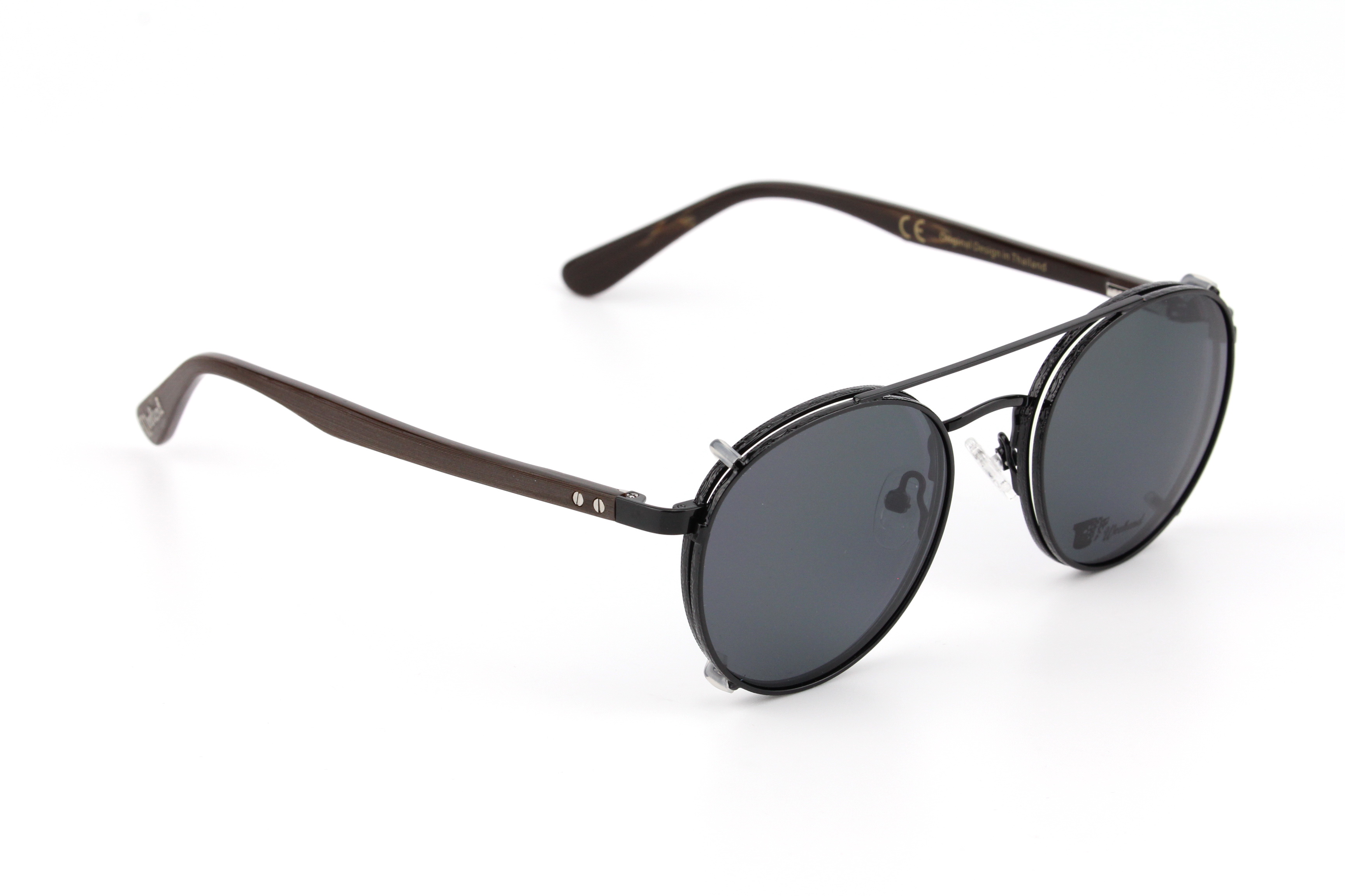 กรอบแว่นสายตาพร้อมคลิปกันแดด Weekend Round Black