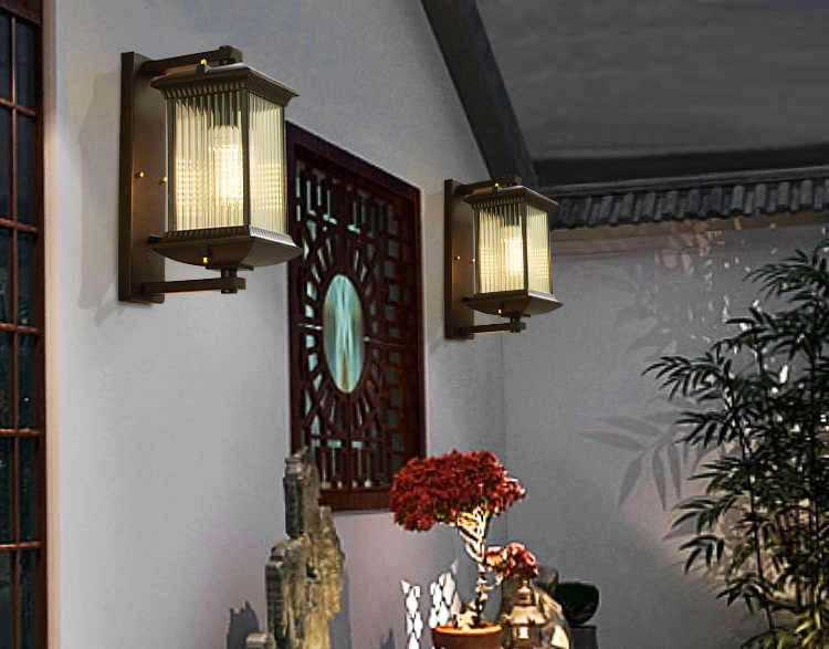 โคมไฟติดผนังภายนอกติดระเบียง ทรงสี่เหลี่ยมสีดำสไตล์ยุโรปโมเดิร์น [VC-01]