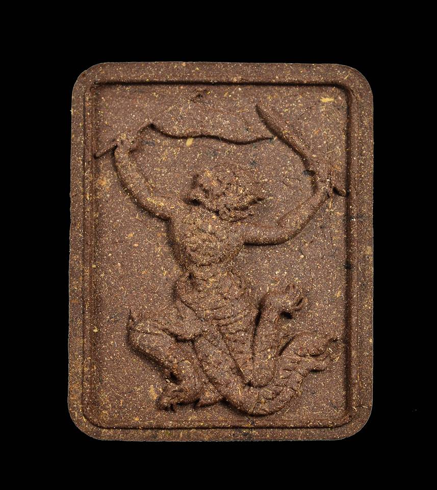 หนุมาน เชิญธง เนื้อผง ว่าน ปัดทอง ฝังพลอย ปี2558 #รับประกันแท้ - หลวงพ่อท่านเขียว วัดห้วยเงาะ จ.ปัตตานี