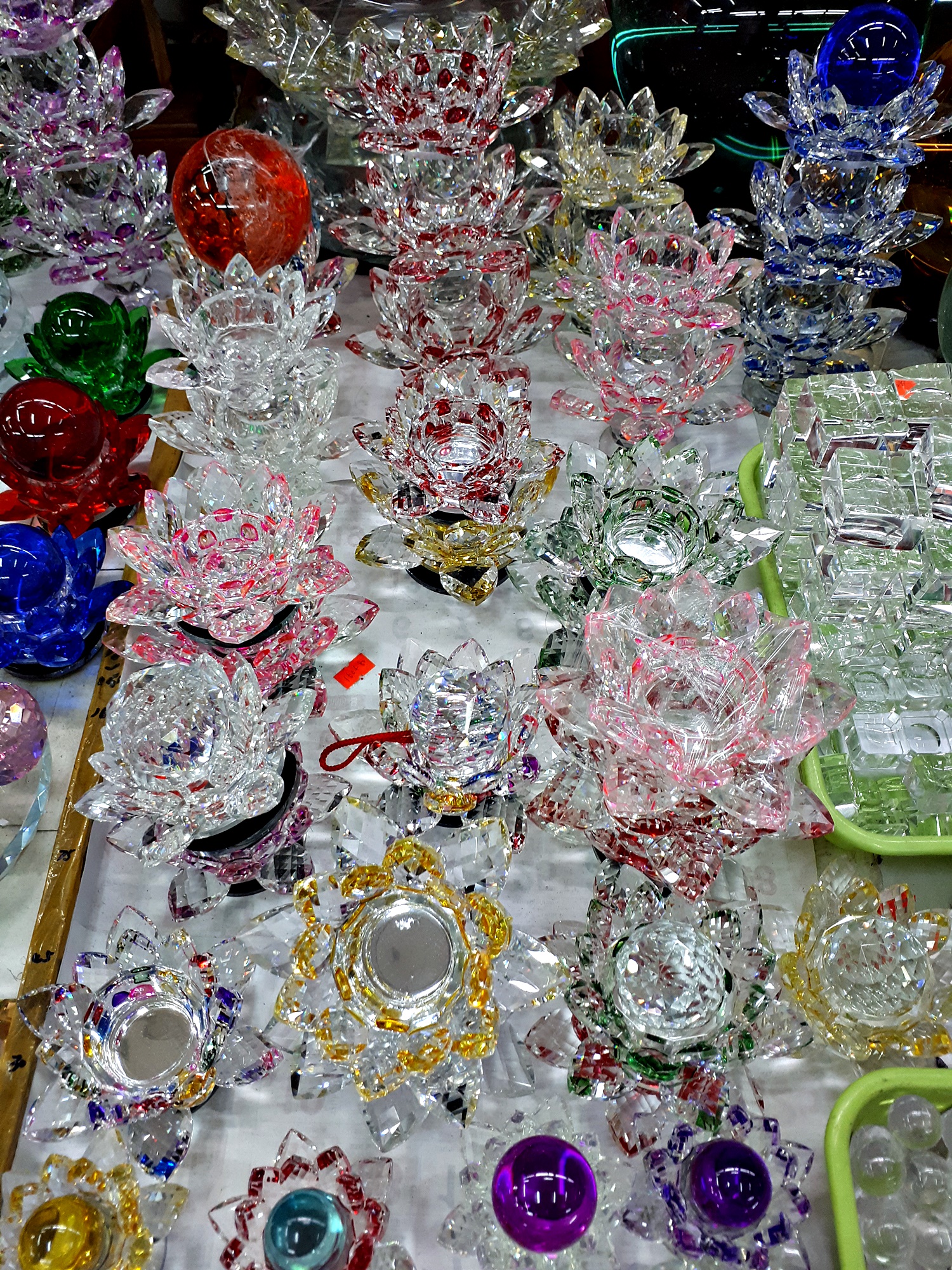 ฐานวางลูกแล้ว ขาตั้งที่วางลูกแก้ว ฐานคริสตัลกลีบดอกบัว2ชั้น คละสีต่างๆ หลากสี หลายขนาด (ขายปลีก ขายส่ง)