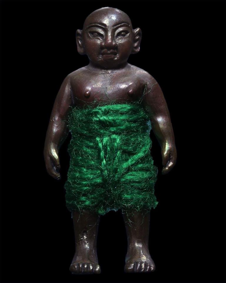 หุ่นพยนต์เพชรกล้า หลวงพ่อเณร วัดทุ่งเศรษฐี