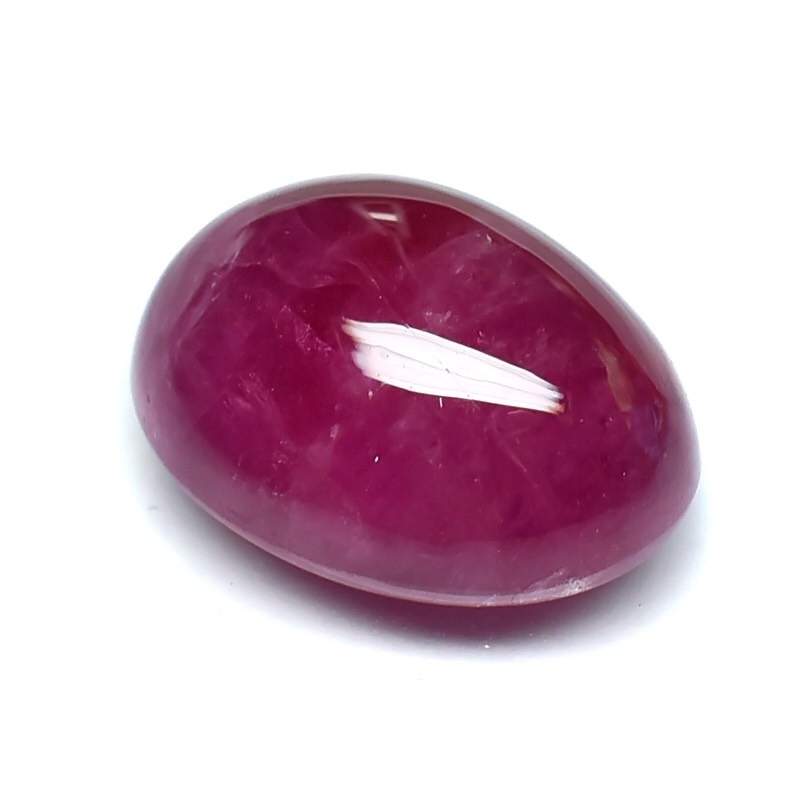 Natural Ruby พลอยแดงหลังเบี้ย รูปไข่ 19.52 กะรัต สีแดงอมชมพู สีหวานสวย ภายในมีตำหนิ ความโค้งนูนสวย