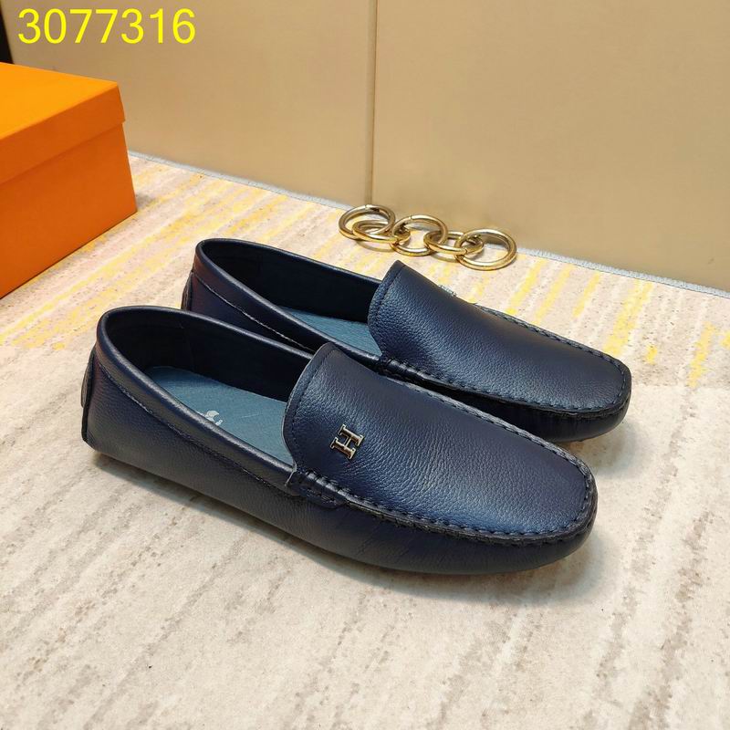 hm men แบบอีกเยอะกดดูด้านในค่ะ size 38-44 ,45-46 มีบางแบบ