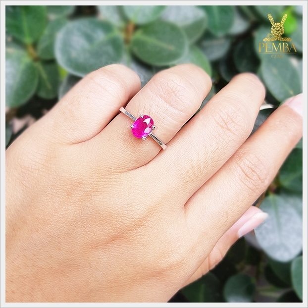 แหวนพลอยทับทิม เงินแท้ ชุบทองคำขาว สีชมพูหวานๆ แหวนพลอยแท้