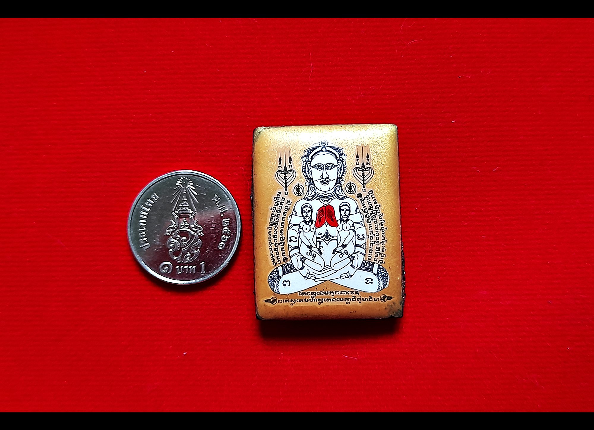 ล็อกเก็ต(ใหญ่) ฉากทอง โครตขุนแผน ยันต์นะอกแตก นางล้อม หลังแม่กำเนิด บรรจุมวลสาร+ตะกรุด3ดอก (อานุภาพโชคลาภ ค้าขาย เมตตา เส่นห์) ปี2564 #รับประกันแท้